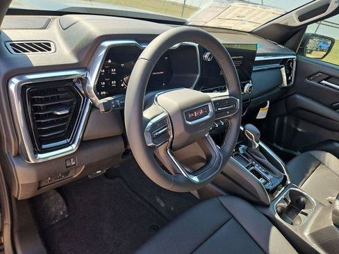 New 2026 GMC Canyon Elevation w/ Convenience Package RWD image 10