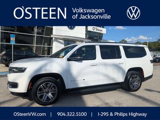 Used 2024 Jeep Wagoneer L Series II w/ Flexible Seating Group AWD/4WD video 1