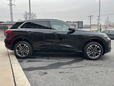 New 2025 Audi Q5 Premium image 6