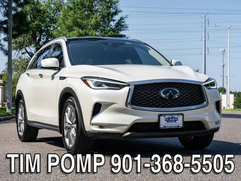 Used 2020 INFINITI QX50 Luxe w/ Navigation Package AWD/4WD image 3