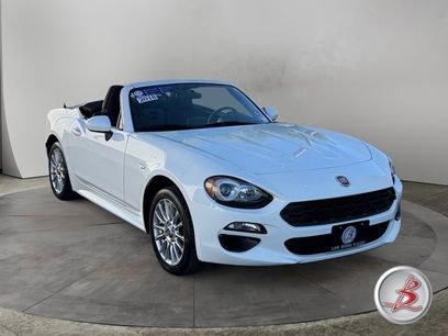 Used 2018 FIAT 124 Spider Classica w/ Technology & Siriusxm Group