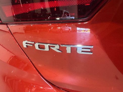 Used 2021 Kia Forte GT-Line FWD image 30