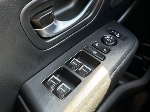 Used 2023 Honda Pilot Touring image 29