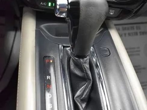 Used 2021 Honda HR-V LX image 33