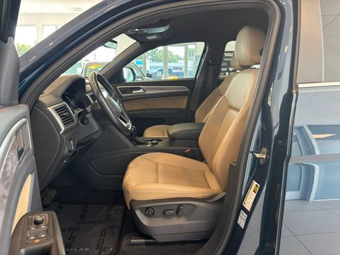 Used 2020 Volkswagen Atlas Cross Sport SE AWD/4WD image 13