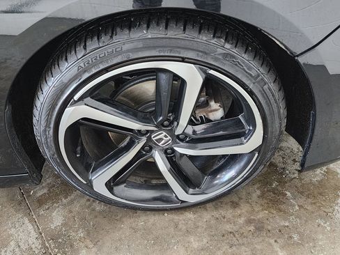 Used 2018 Honda Accord Sport image 35