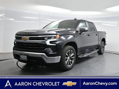 Used 2022 Chevrolet Silverado 1500 LT RWD image 1