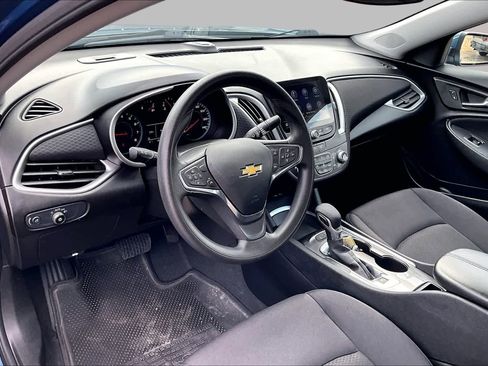 Used 2024 Chevrolet Malibu LT FWD image 18