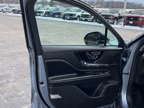 Used 2022 Lincoln Corsair AWD w/ Equipment Group 101A image 29