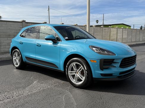 Certified 2019 Porsche Macan image 8