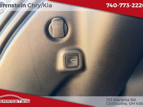 Used 2024 Jeep Compass Limited w/ Elite Group AWD/4WD image 25