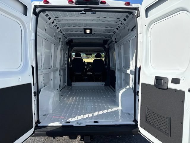 New 2027 RAM ProMaster 2500 w/ Convenience Group FWD image 14