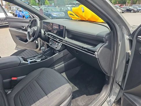 Used 2026 Hyundai Santa Cruz SE FWD image 22
