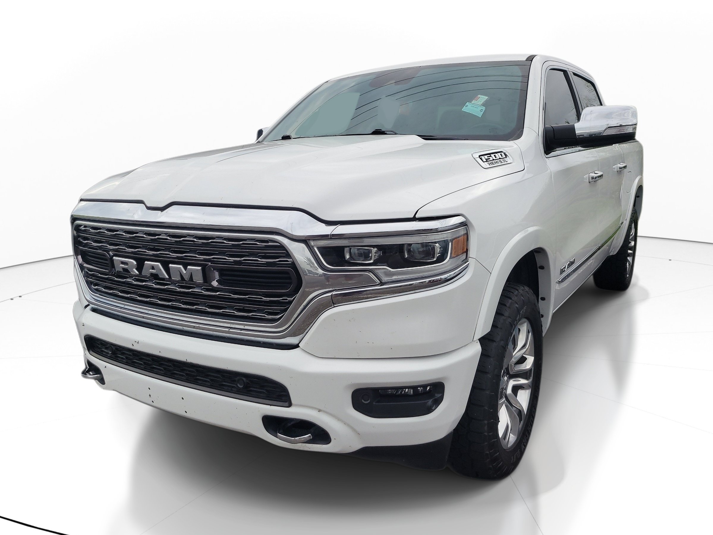 Used 2022 RAM 1500 Limited w/ Body Color Bumper Group AWD/4WD image 3