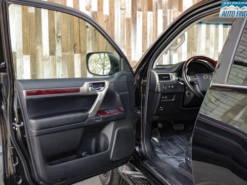 Used 2017 Lexus GX 460 Premium image 10