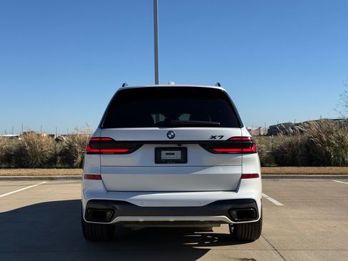 Used 2024 BMW X7 xDrive40i w/ Executive Package image 6
