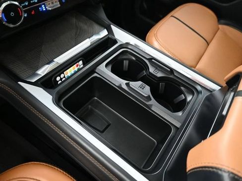 Used 2024 Ford F250 Platinum AWD/4WD image 29