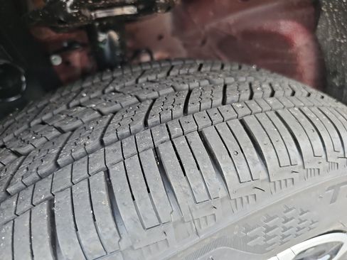 New 2026 Nissan Kicks SV w/ Charging Package image 12