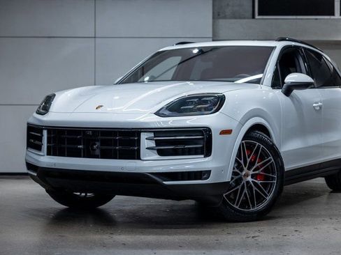 New 2026 Porsche Cayenne S AWD/4WD image 20