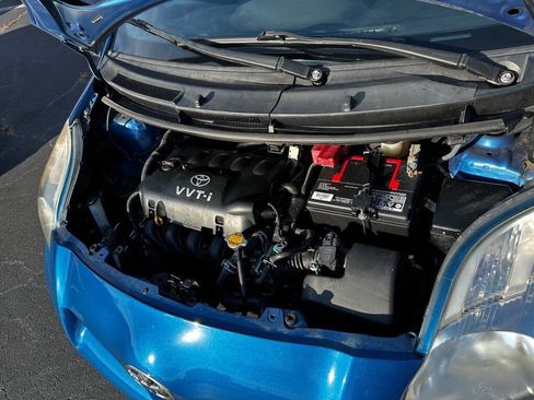 Used 2009 Toyota Yaris 2-Door Hatchback FWD image 19