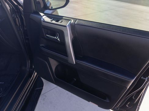 Used 2023 Toyota 4Runner SR5 Premium w/ Moonroof Package AWD/4WD image 34