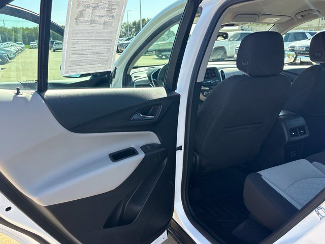 Used 2020 Chevrolet Equinox LS AWD/4WD image 30