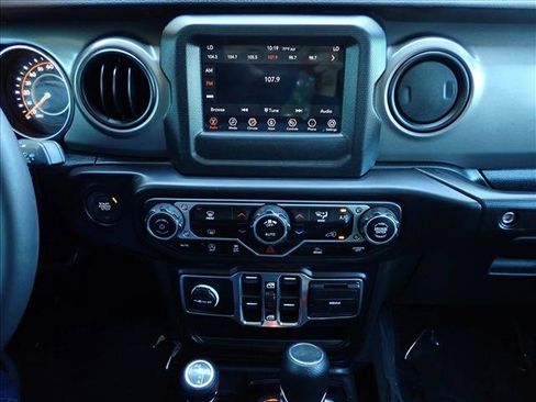 Used 2023 Jeep Wrangler Unlimited Sport AWD/4WD image 15