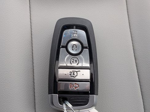 New 2025 Ford Expedition Max Active image 31