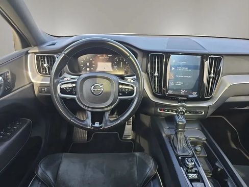 Used 2018 Volvo XC60 T5 R-Design w/ Protection Package AWD/4WD image 13