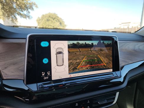 New 2026 Volkswagen Atlas SE image 18