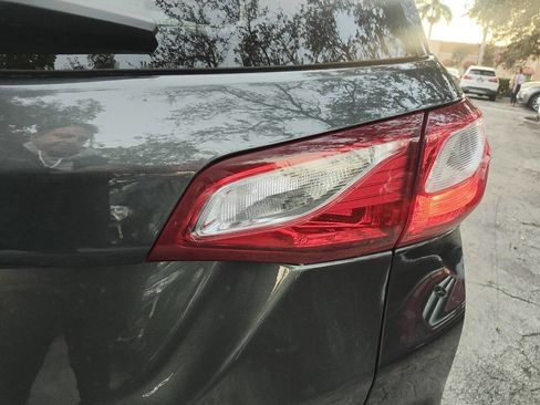 Used 2020 Chevrolet Equinox LT image 19