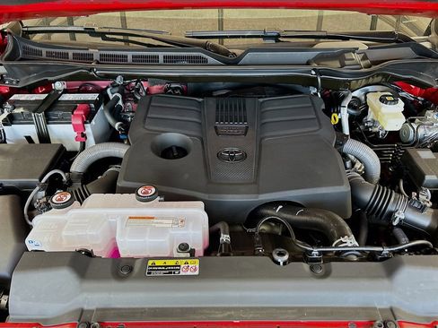 New 2026 Toyota Tundra Platinum AWD/4WD image 8