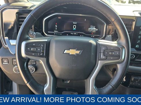 Used 2024 Chevrolet Silverado 1500 LT image 14