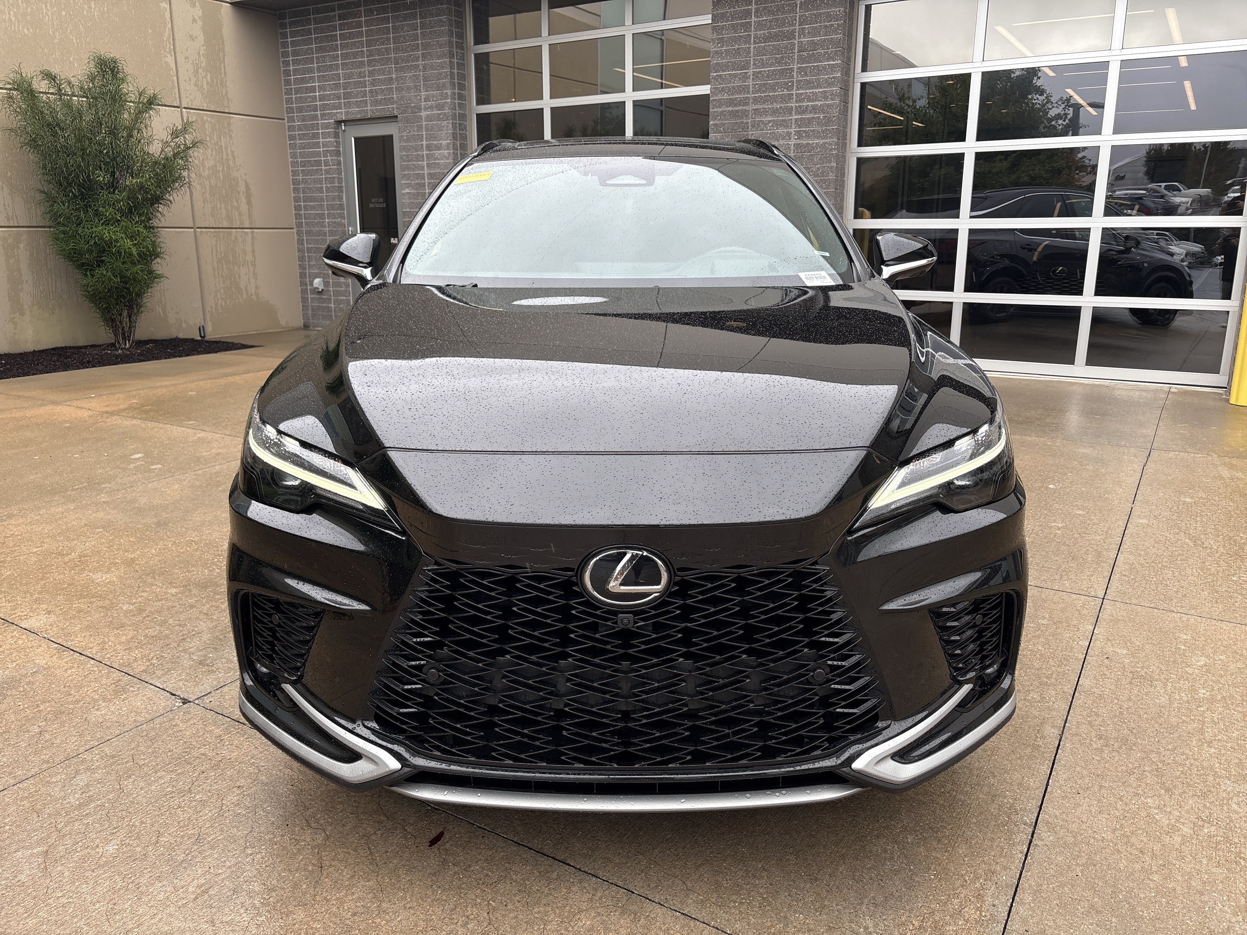 Used 2024 Lexus RX 350 F Sport w/ Convenience Package AWD/4WD image 3