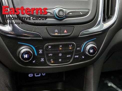 Used 2024 Chevrolet Equinox LT image 20