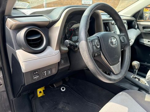 Used 2015 Toyota RAV4 XLE AWD/4WD image 12