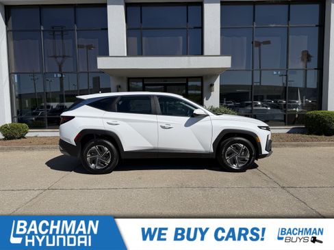 New 2026 Hyundai Tucson Blue SE AWD/4WD image 3