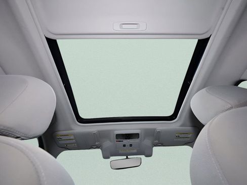 Used 2018 Subaru Forester 2.5i Premium image 18