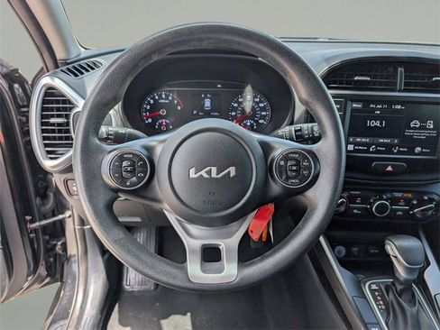 Used 2022 Kia Soul LX w/ Technology Package image 21