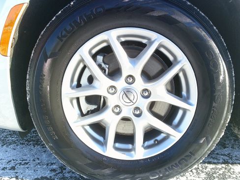 Used 2024 Chrysler Pacifica Touring-L image 12