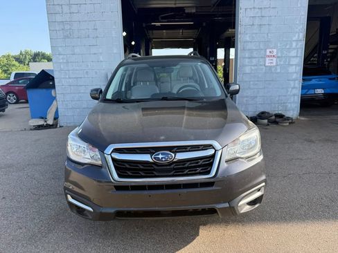 Used 2018 Subaru Forester 2.5i Premium w/ All-Weather Package AWD/4WD image 2