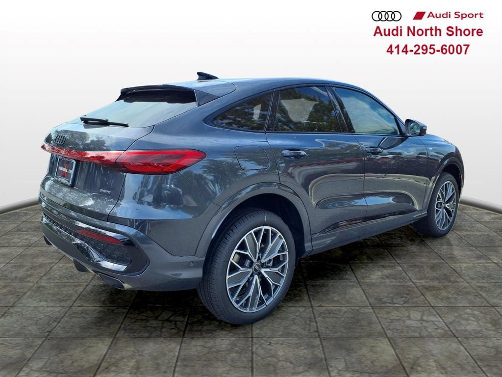 New 2026 Audi Q5 Premium Plus AWD/4WD image 2