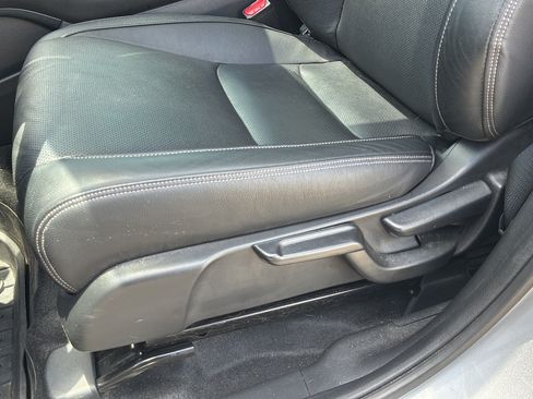 Used 2022 Honda HR-V EX-L image 14
