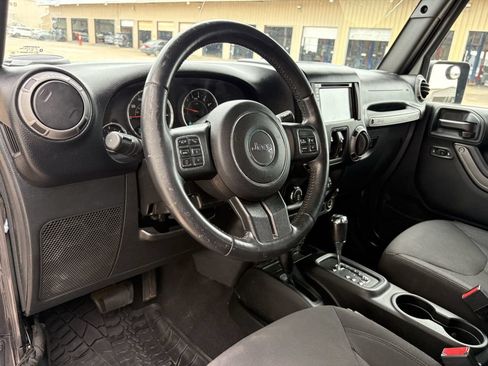 Used 2017 Jeep Wrangler Unlimited Sport w/ Quick Order Package 24S AWD/4WD image 15