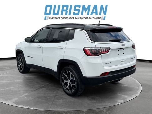 Used 2024 Jeep Compass Limited image 4