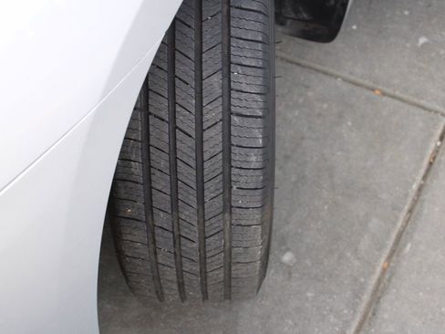 Used 2013 Nissan Sentra S image 12