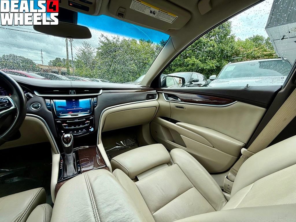 Used 2014 Cadillac XTS Luxury FWD image 16