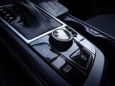 Used 2025 Kia Sportage LX FWD image 27
