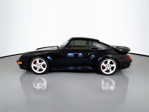 Used 1996 Porsche 911 Turbo image 2