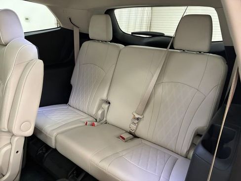 Used 2022 Buick Enclave Avenir w/ Trailering Package, 5000 lbs. image 18